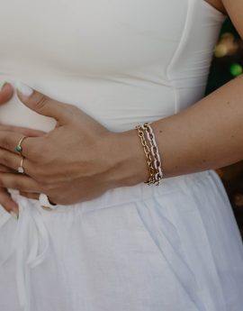 Pulsera de eslabones blancos